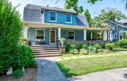 28 Clinton Place, Metuchen, NJ 08840