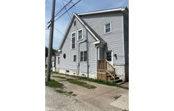 103 E Henry Street, Mount Pleasant, IA 52641