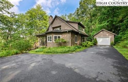 627 Seven Oaks Road, Boone, NC 28607