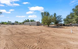 5227 Cerritos Avenue, Los Lunas, NM 87031