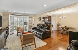 4193 S FOUR MILE RUN DRIVE, ARLINGTON, VA 22204