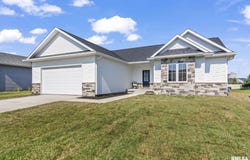 1404 WINSTON Drive, Springfield, IL 62711