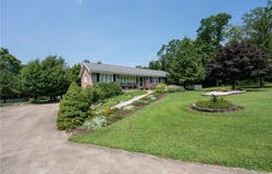 208 Malvina Ln, Unity  Twp, PA 15650