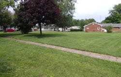 114 N.Hammond Street, Roodhouse, IL 62082