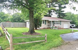 751 N 3RD Street, Cuba, IL 61427