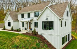 S67w20095 Benjamin Ct, Muskego, WI 53150