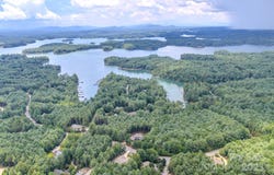 1416 Southpointe Drive, Morganton, NC 28655