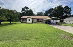 819 S 12th Avenue, Piggott, AR 72454