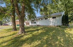 6425 Rhode Island Street, Merrillville, IN 46410