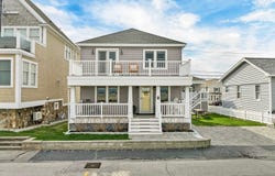 713 Ocean Boulevard, Hampton, NH 03842