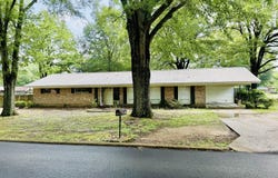 305 N Heard Street, Senatobia, MS 38668