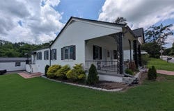 1 HEMLOCK Street, Porterdale, GA 30014