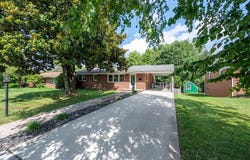 109 ARNOLD Avenue, Radford, VA 24141