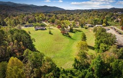121 Orchard Boulevard, Blue Ridge, GA 30513