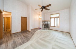 1102 E Competine Street unit: 104, Knoxville, IA 50138