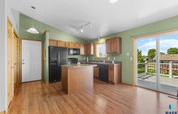 7800 W Eli Ct, Sioux Falls, SD 57106