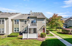 608 TRESCOTT Place, MOUNT LAUREL, NJ 08054
