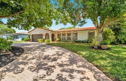 1251 NW 85th Ter, Coral Springs, FL 33071