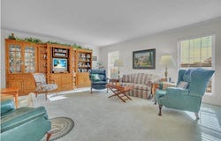713 N Broadway, Hobart, OK 73651