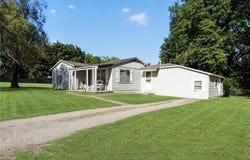 2412 N 10th Street, Independence, KS 67301