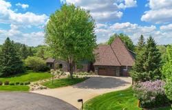 1705 N Deer Hollow Cir, Sioux Falls, SD 57110