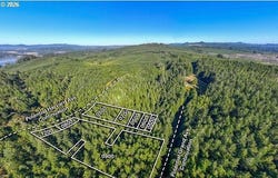 GRAND Ave, Florence, OR 97439