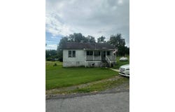 53 Orndorff Road, Hico, WV 25854