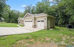 10 Cricket Hill Road, Flintville, TN 37335