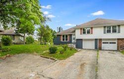 729 S CENTRAL Street, Olathe, KS 66061