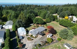 1212 OHIO Ave, Bandon, OR 97411