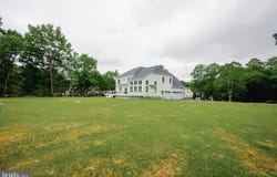 124 RUNNING DEER TRAIL, PITTSGROVE, NJ 08318