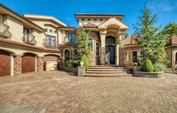 959 S End Road, Woodmere, NY 11598