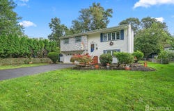 196 Marsh Avenue, Metuchen, NJ 08840
