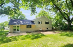 6130 PINE KNOLL DRIVE, HARRISBURG, PA 17111