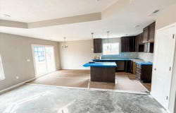 107 Maple Leaf Dr, Mt Washington, KY 40047