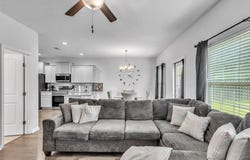 592 Brightleaf Circle, Hinesville, GA 31313