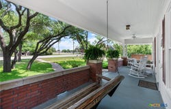 810 E University Avenue, Georgetown, TX 78626