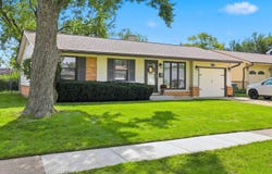 267 Holly Lane, Elk Grove Village, IL 60007