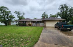 319 MORTON AVENUE, PAULSBORO, NJ 08066