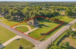 5100 Willow Chase Drive, Burleson, TX 76028