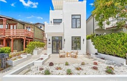 541 4th, Manhattan Beach, CA 90266
