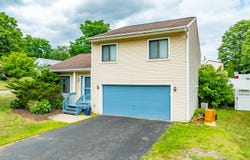 15 W Meadow Drive, Albany, NY 12203