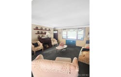 20 Ruby Court, Piscataway, NJ 08854