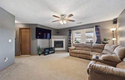130 Shannon Dr, NorthLiberty, IA 52317