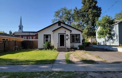 2221 Orchard Avenue, Klamath Falls, OR 97601