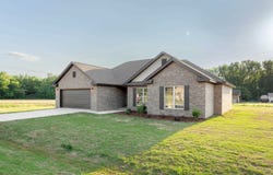 132 Bunnell Ave, Muscle Shoals, AL 35661