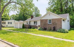 211 W South Street, Grand Ledge, MI 48837