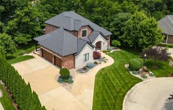 5915 Meridian Woods, Glen Carbon, IL 62034