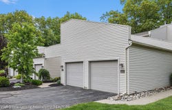 1146 S Ridge Road, Lansing, MI 48917