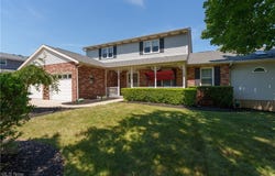 2709 Country Squire Street NW, Uniontown, OH 44685